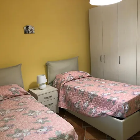 Mongibello Semesterbostad